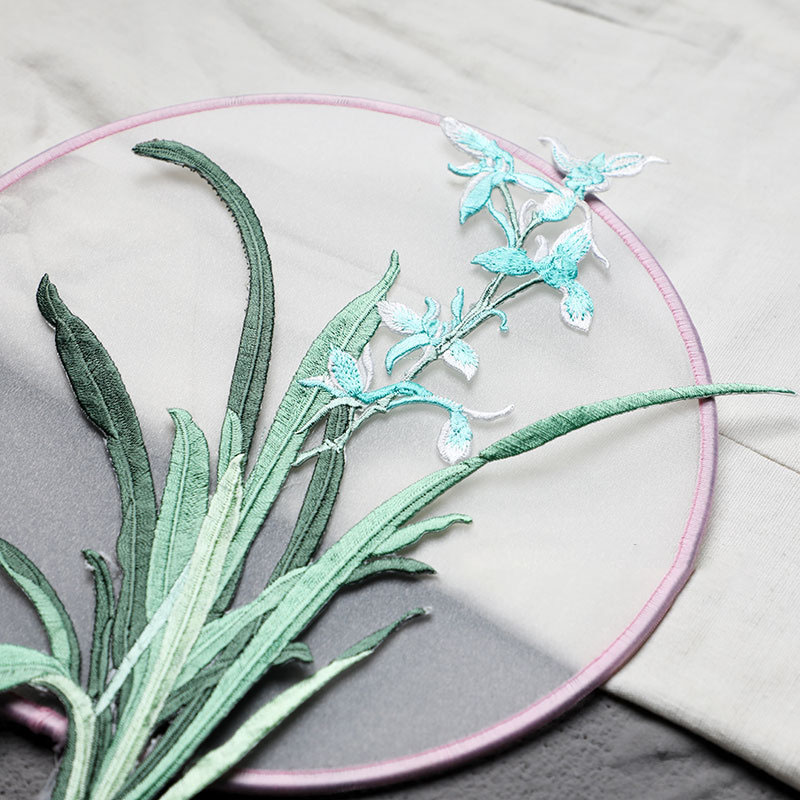 แผ่นเหล็กปักสติกเกอร์ Cymbidiu - Applique Patch Flower บทวิจารณ์และราคา