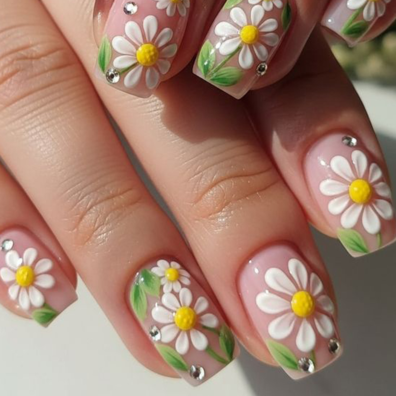 เล็บปลอมแบบสั้น-กลาง สำหรับผู้ - Embroidery Embellishments บทวิจารณ์และราคา