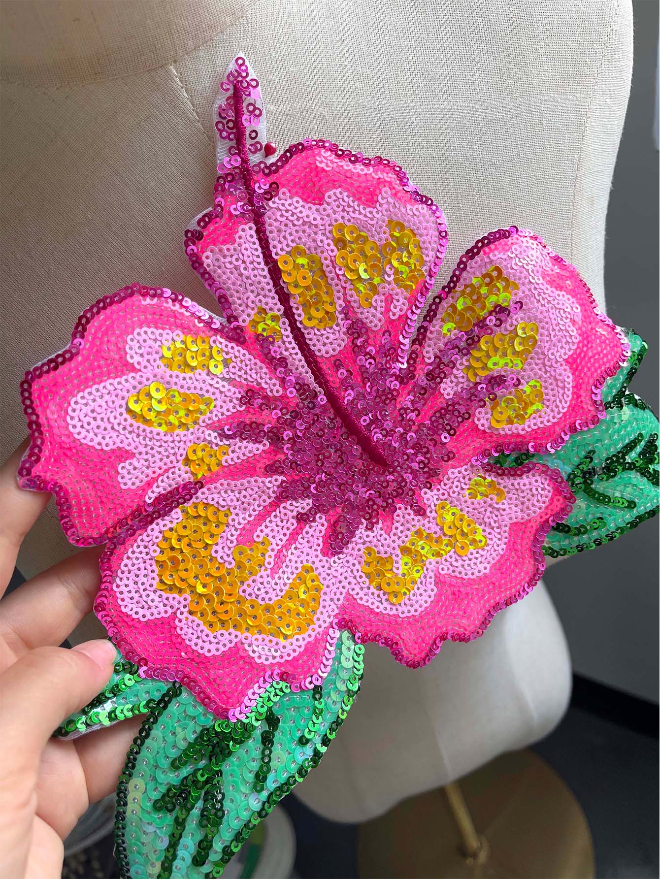1 ชิ้น 26 ซม.Shining Pink Sequ - Applique Patch Flower บทวิจารณ์และราคา