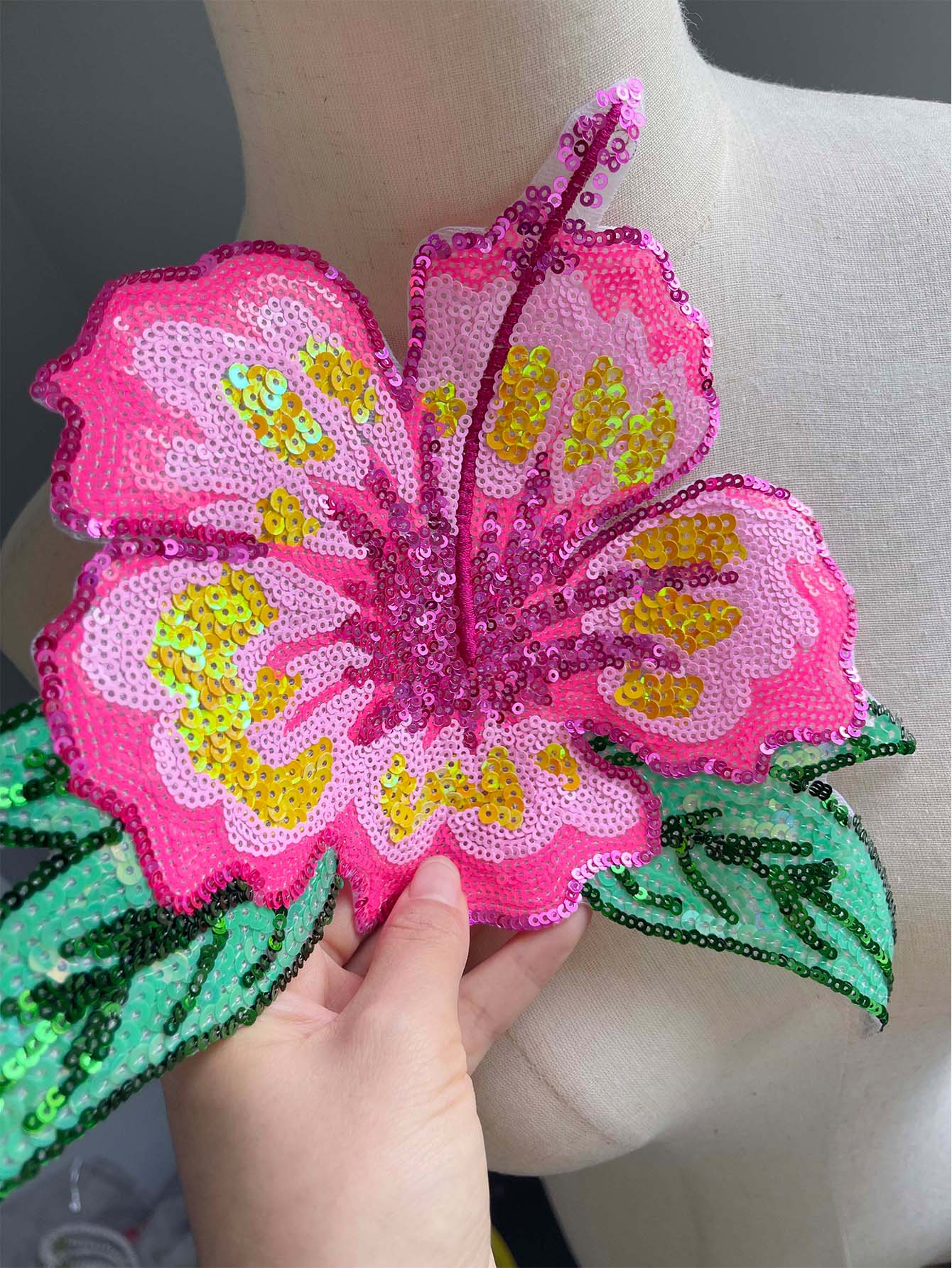 1 ชิ้น 26 ซม.Shining Pink Sequ - Applique Patch Flower บทวิจารณ์และราคา